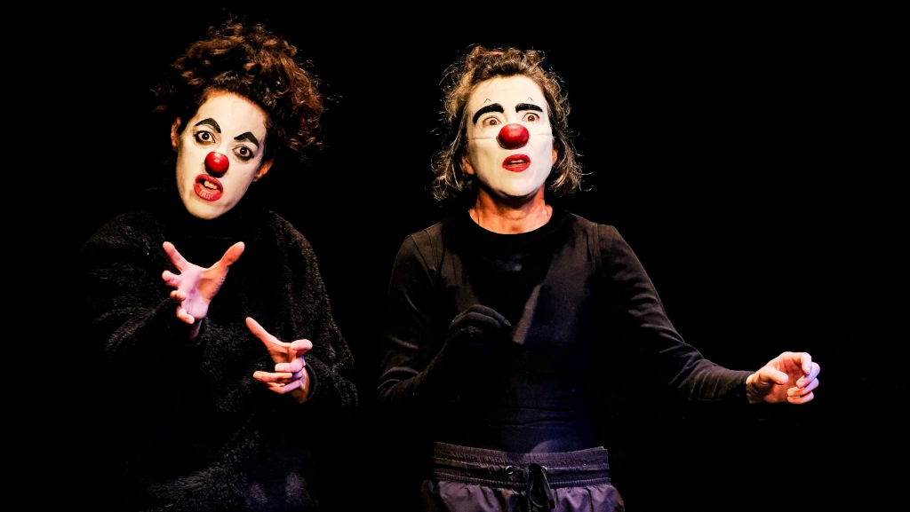Le duo de bruitage de films d'horreur Froutbroute